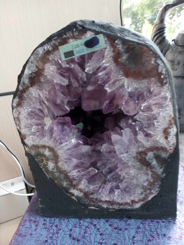 Amethist Geode met chalcedoon  7.26 kg- enkel afhaling